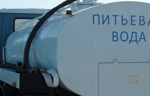 Новая автоцистерна для перевозки питьевой воды